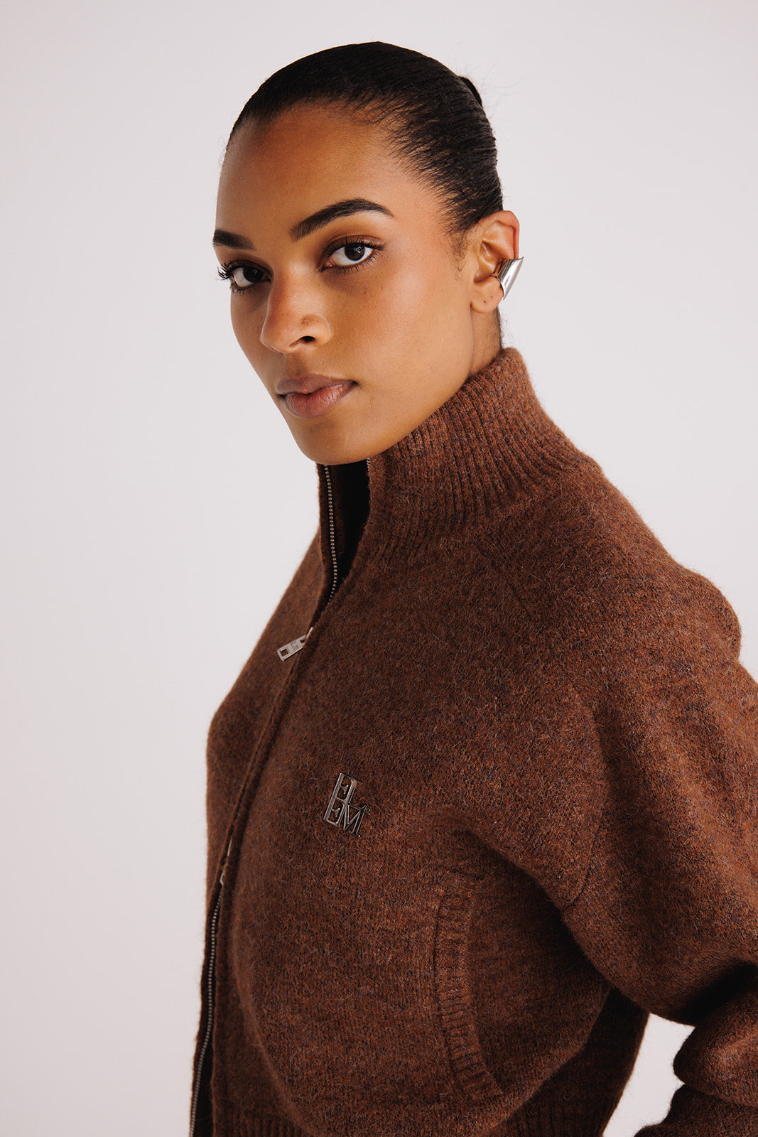 the essential knit zip