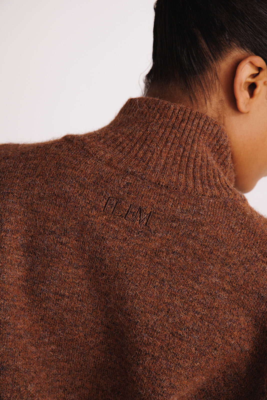 the essential knit zip
