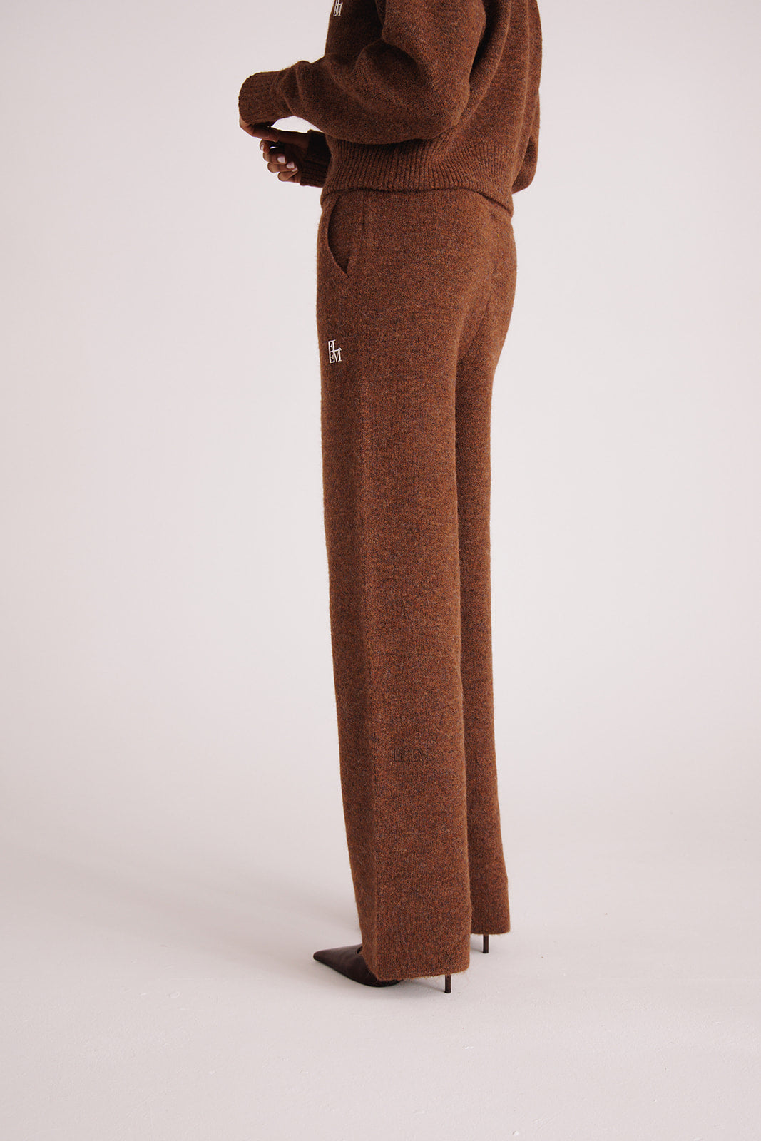 the essential knit trousers