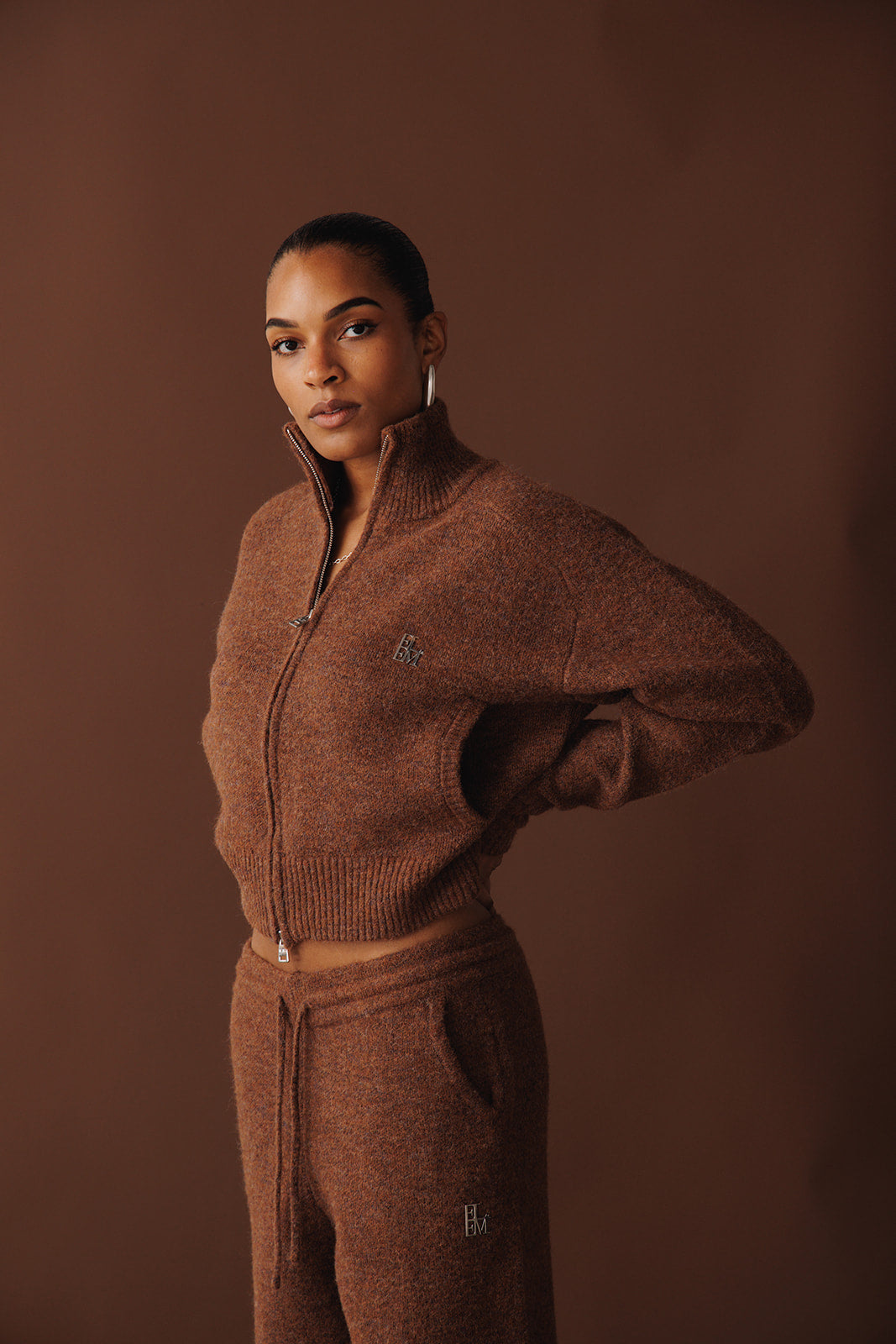 the essential knit zip